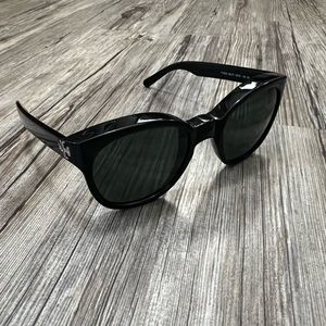 Tory Burch Womens Black Sunglasses Excellent Condition